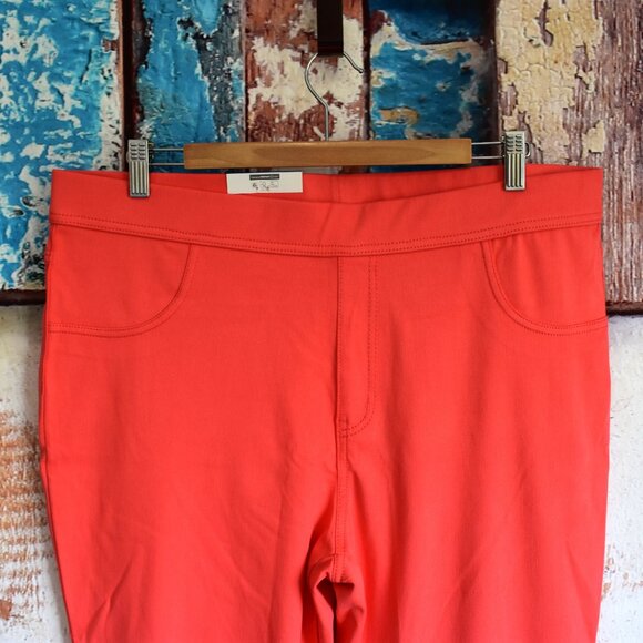Women's Time And Tru Jegging Capri Fitted Stretch Pants 3XLARGE Orange NEW - Picture 2 of 8